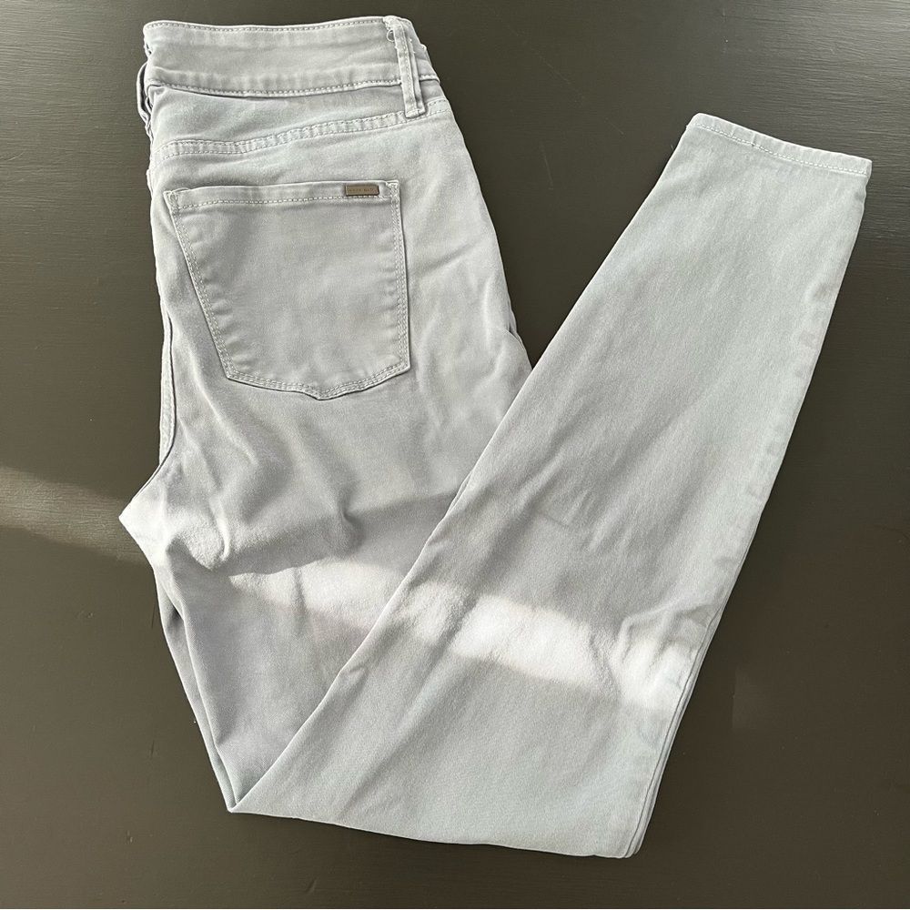 White House Black Market “The Skinny Pants”